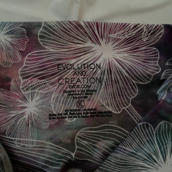 Evolution and Creation leggings Xlarge - Picture 6 of 6